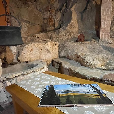 Cave Apartment Virpazar Eksteriør billede