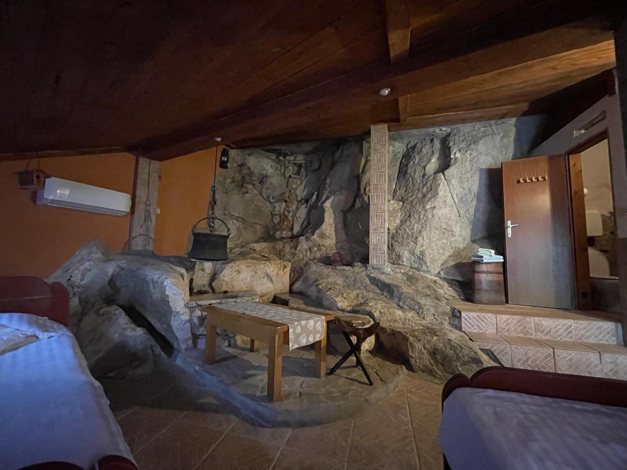 Cave Apartment Virpazar Eksteriør billede